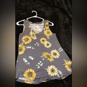 Brand new maurices sunflower tank top size xs